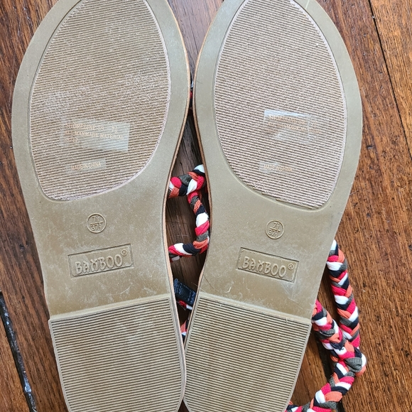 🦩 3/$30 Bamboo Braided Sandals NWOT - size 7.5 - Picture 3 of 3